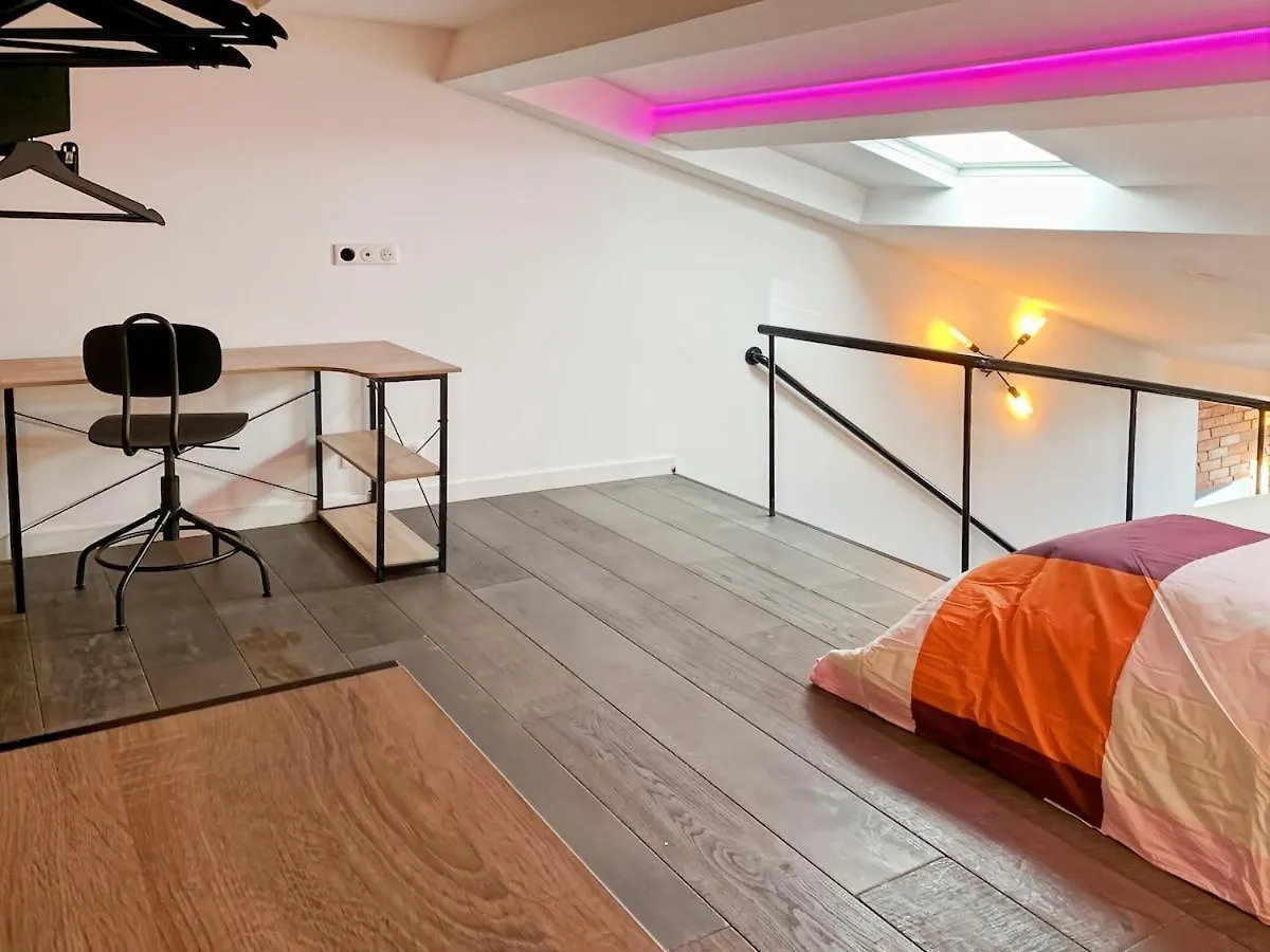 Modern Apartment In The Historic Center Of Frejus 0*,