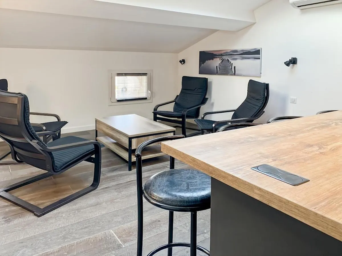Modern Apartment In The Historic Center Of Frejus France