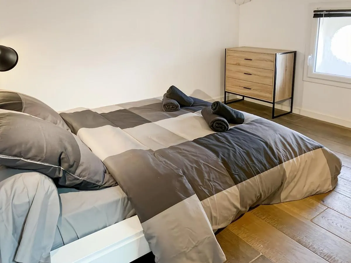 Modern Apartment In The Historic Center Of Frejus 0*,  France
